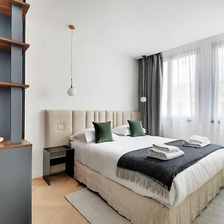 Cosy 2br-6p Champs Elysees