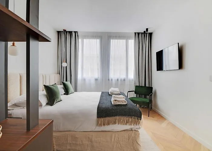 Cosy 2br-6p Champs Elysees 아파트