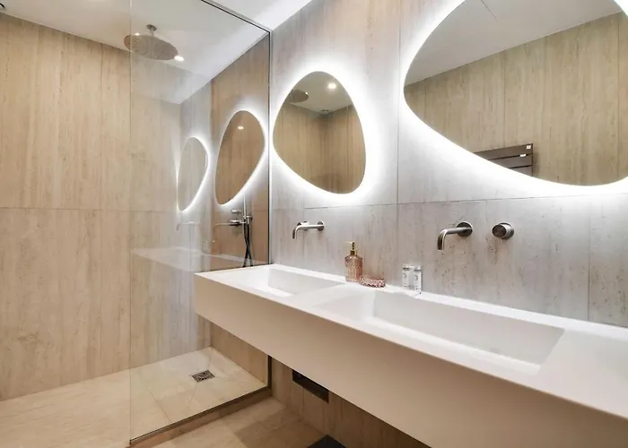 Cosy 2br-6p Champs Elysees 아파트 파리